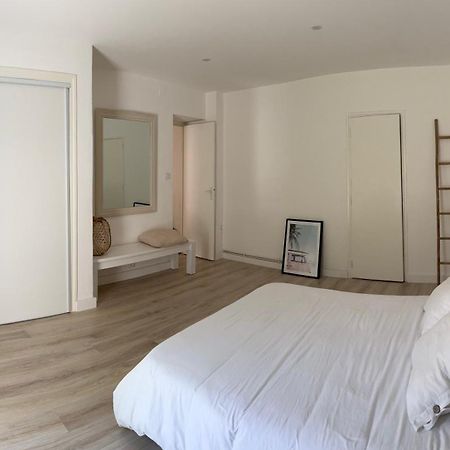 Appartement agréable 4 pers à 5 km de la plage Sigean Extérieur photo